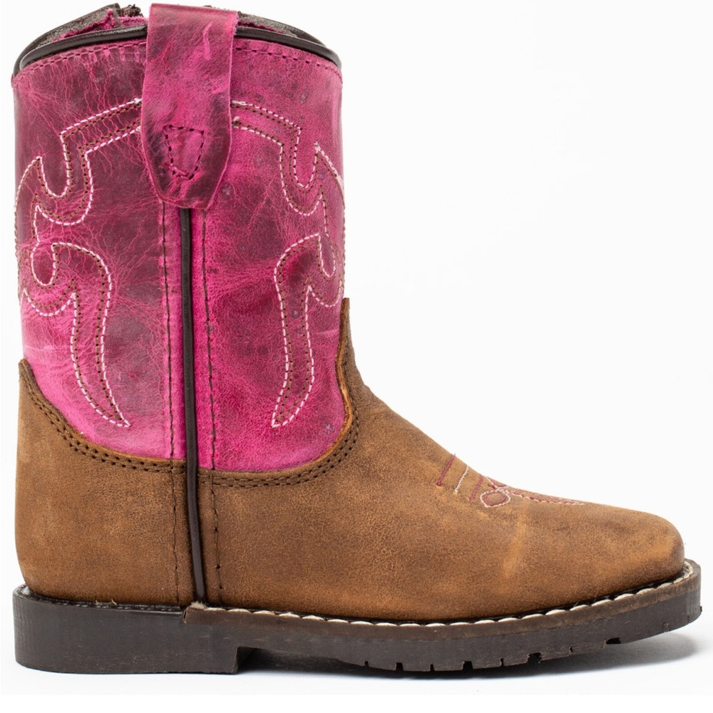 Shyanne toddler boots. Worn only 3 times. Excellent condition.